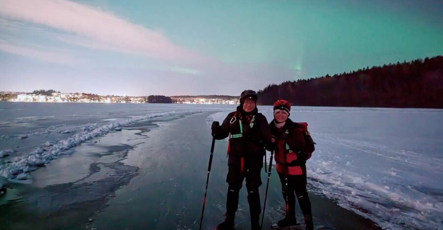 Stockholm: Ice Skating in the Moonlight with Hot Chocolate - A warm break with chocolate, fire, and fika