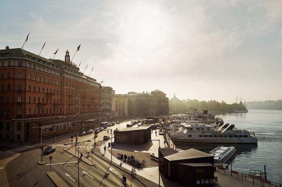 Stockholm: Must-See Attractions Walking Tour with a Guide - Ending at the Royal Swedish Opera