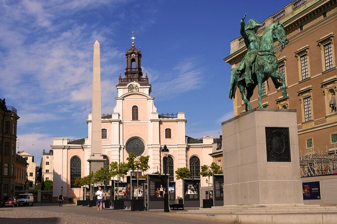 Stockholm Old Town Gamla Stan, Historic Walking Tour, Small group - Shopping streets, narrow passages, and small surprises