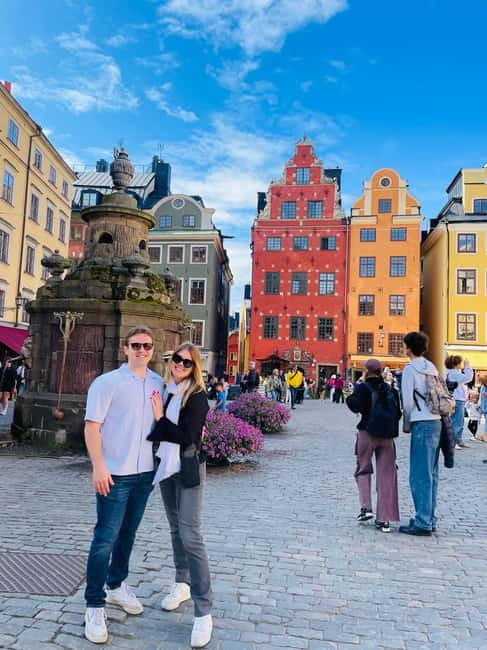 Stockholm: Old Town Guided Walking Tour (English / Deutsch) - Svartmangatan and German Church explain the city’s connections