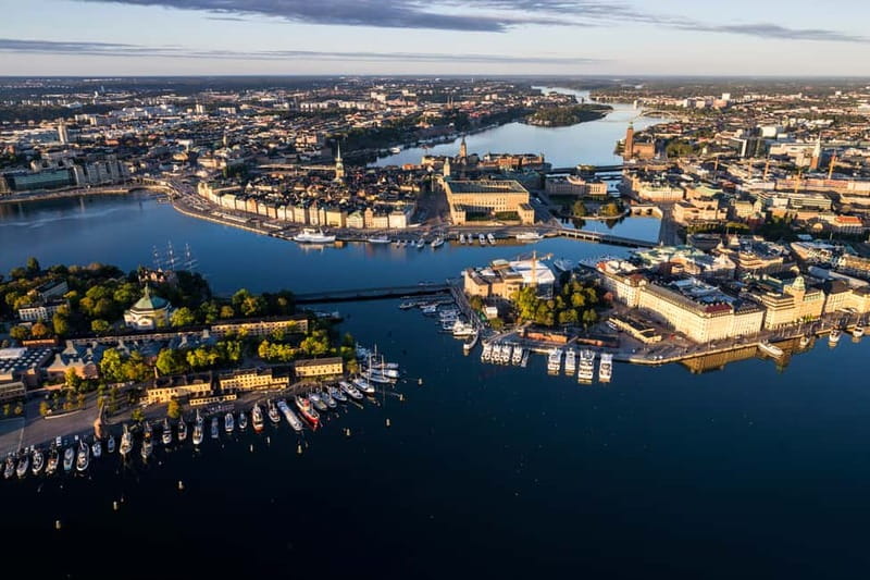 Stockholm: Old Town Historical Walking Tour - Stockholm Cathedral and the religious past