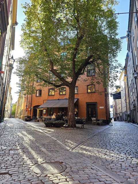 Stockholm: Old Town Walking Tour, stories and secrets - Why this walk works well in Gamla Stan