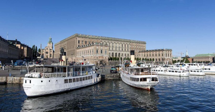 Stockholm: Old Town Walking Tour w/ Vasa Museum & Boat Ride - Why this route works so well in Stockholm