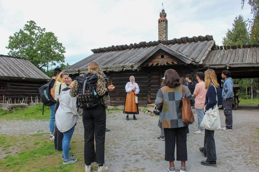 Stockholm: Personalized Guided Tour for Families - Guides who make the difference