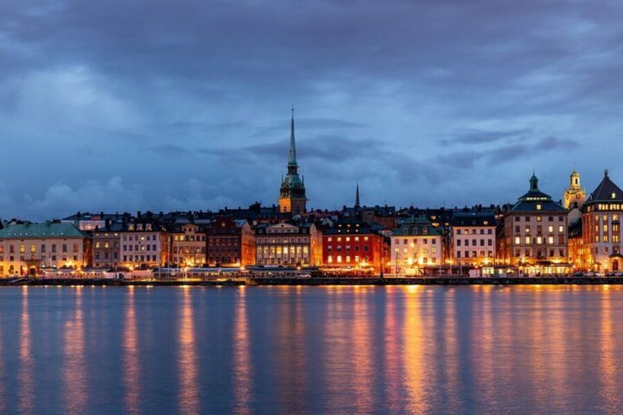 Stockholm: Private Custom Walking Tour With A Tour Guide - A private route for couples, families, and solo visitors