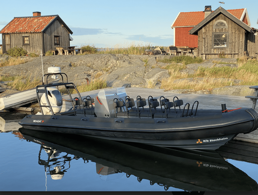 Stockholm: RIB Speed boat tour incl. island visit - What the protective gear means in practice