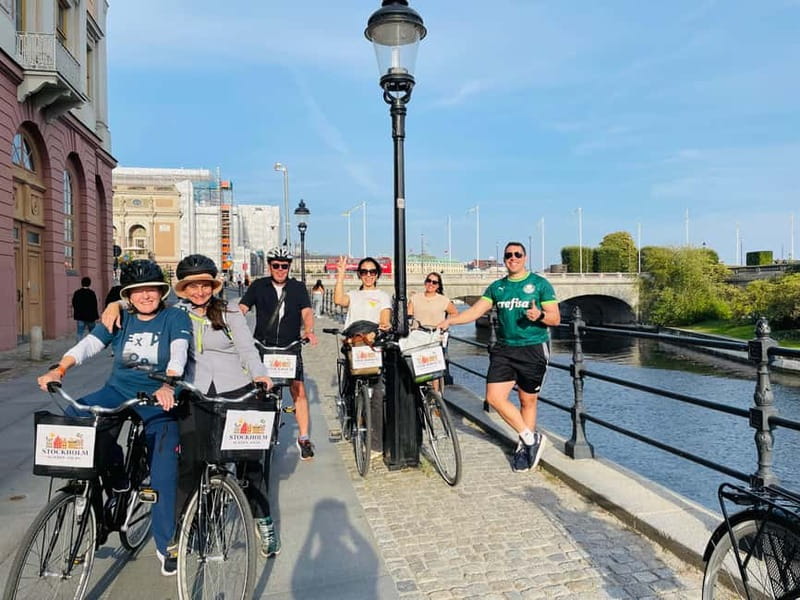 Stockholm's Best Bike Tour! (English / Deutsch) - The waterfront from Grand Hôtel to Djurgården