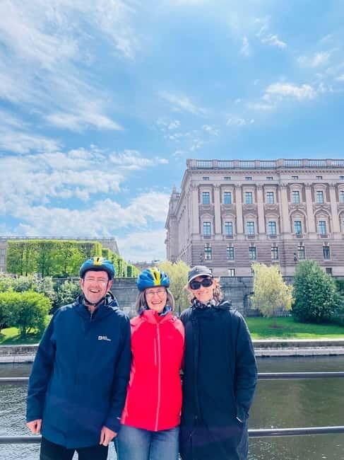 Stockholm's Best Bike Tour! (English / Deutsch) - Rosendals Trädgård and the tour’s fika break