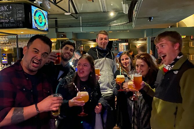 Stockholm's Best Pub Crawl - Karaoke, games, and the changing mood of the night