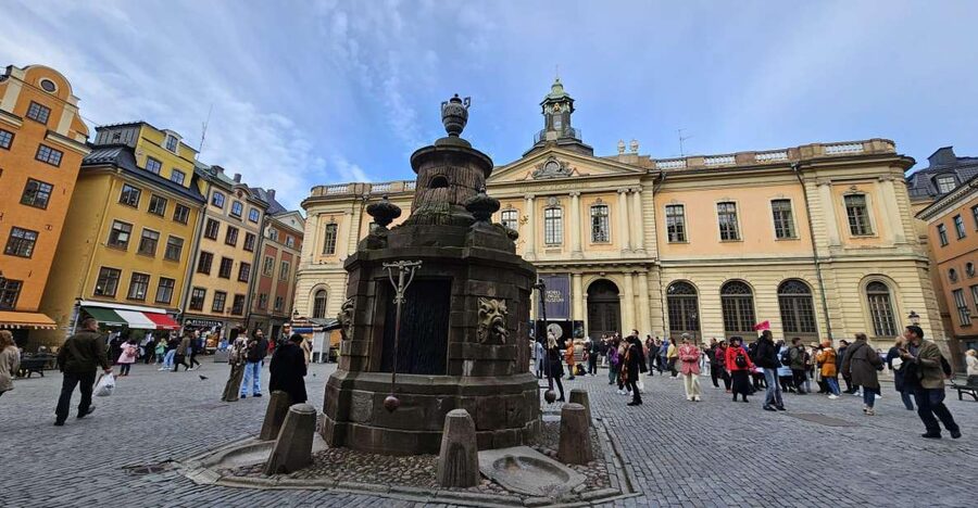 Stockholm: Secrets of Gamla Stan Guided Tour w/ Fika Option - Key things to know before you go