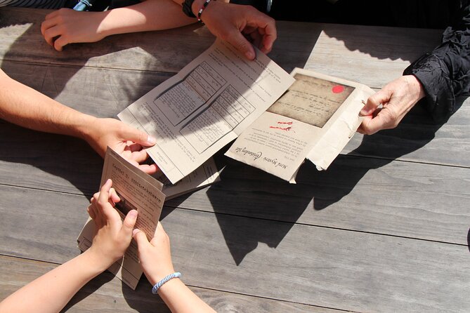 Stockholm Self-Guided Murder Mystery Tour by the Royal Palace - Following the 90-minute Old Town route