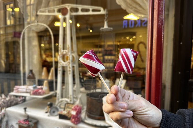 Stockholm Small Group Food Tour with 7 Classic Food Tastings - Gamla Stan and Riddarholmen: candy, cake, and the secret stop