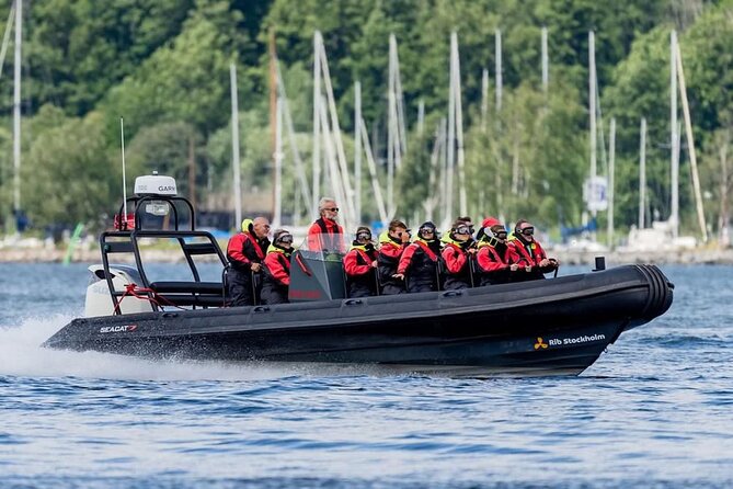 Stockholm Speed Boat 2 Hour Archipelago Tour - From Strandvägen to the open water