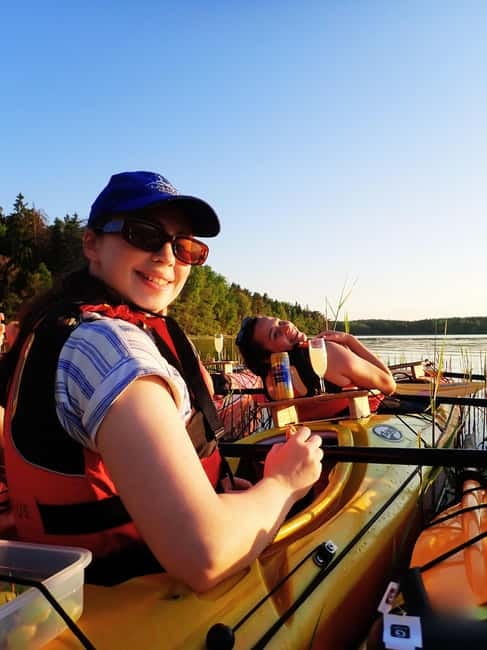 Stockholm: Sunset Archipelago Kayaking & Toast on the Water - Getting to Skärgårdens Kanotcenter