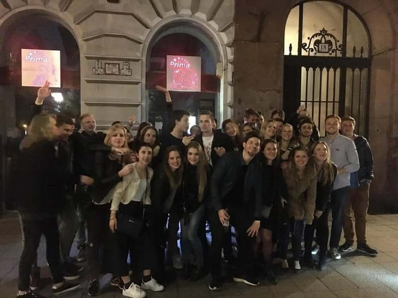 Stockholm: The Original Pub Crawl - Moving through three or four different venues