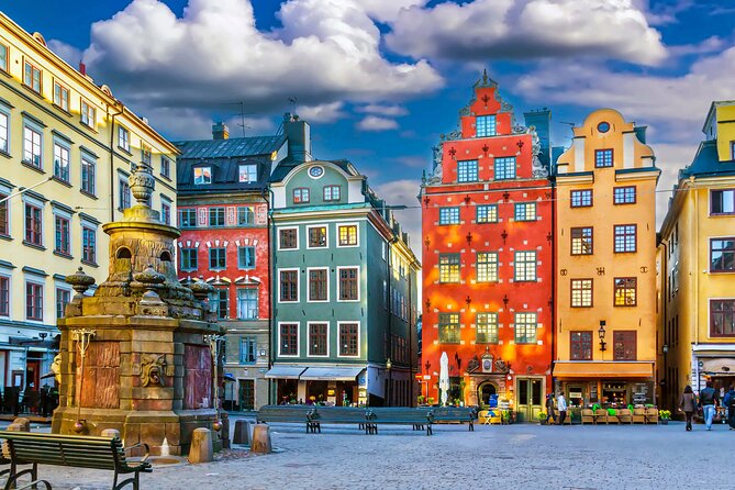 Stockholm Walking Tour with Audioguide on Your Smartphone - What this Stockholm walk really offers