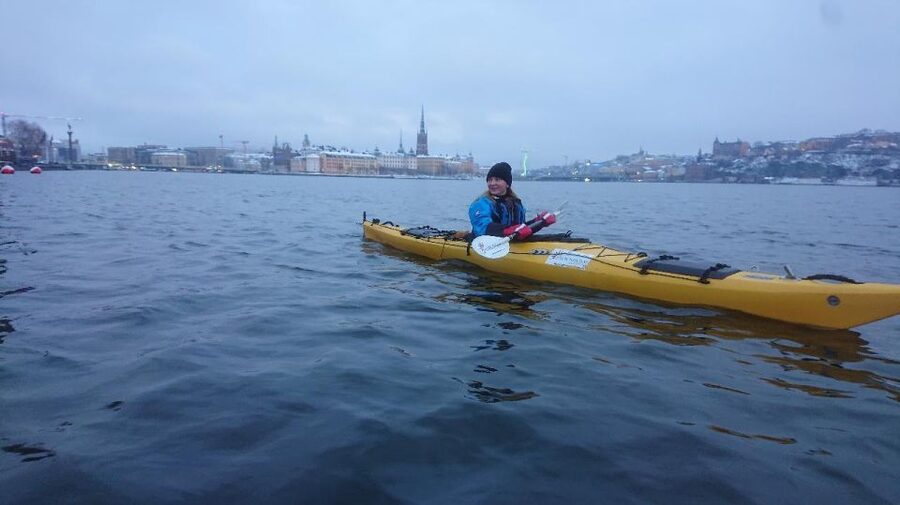 Stockholm: Winter City Kayaking Tour - The short walk to the Adventure Cafe
