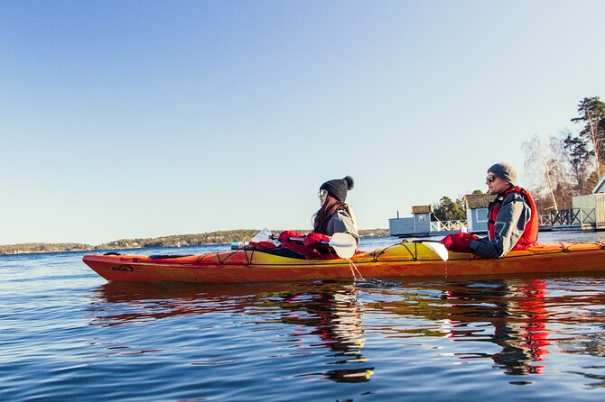 Stockholm: Winter Kayaking, Swedish Fika and hot Sauna Experience - Paddling toward Vaxholm Fortress