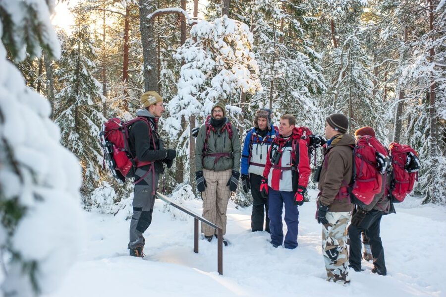 Stockholm: Winter Snowshoe Full-Day Hike - Snowshoe tour or winter hike with ice grips?