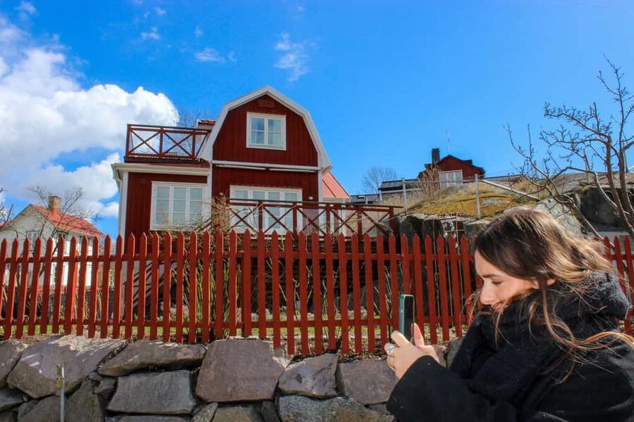 Vaxholm & Stockholm Archipelago: Guided Excursion, Day Trip - Main square, Midsummer café, and seaside fika